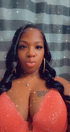 OnlyFans cuenta sincerelyurs4ever header 2