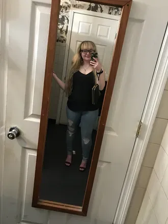 OnlyFans account  babygirlracq avatar 1