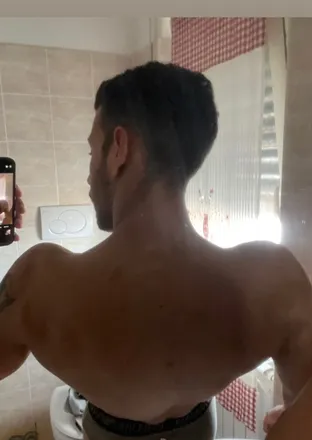 OnlyFans cuenta lucachiovetta header 2