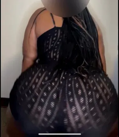 OnlyFans cuenta awkwardlythicc avatar 1