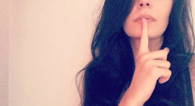 OnlyFans cuenta peachylittlesecrets header 2