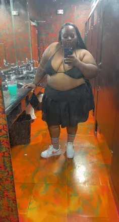 OnlyFans account  dutches_luv header 2