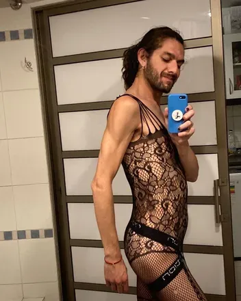 OnlyFans cuenta mikinazareno avatar 1