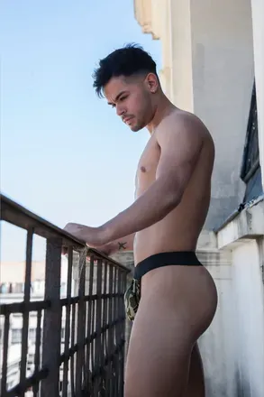 OnlyFans cuenta imcrisaguilar avatar 1