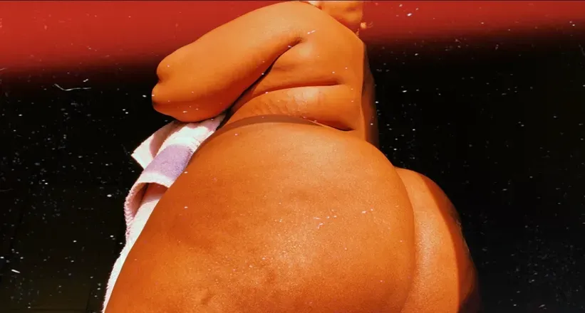 OnlyFans cuenta mommieyellow header 2