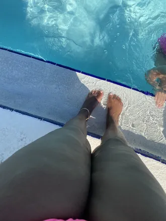 OnlyFans cuenta prettytoesj08 header 2