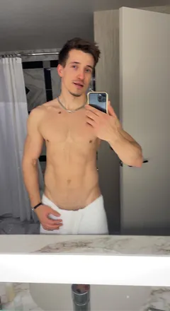 OnlyFans cuenta liamworrall header 2