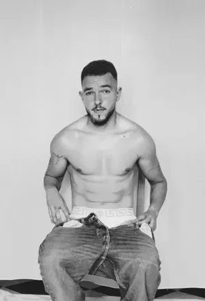 OnlyFans de shinyredfield