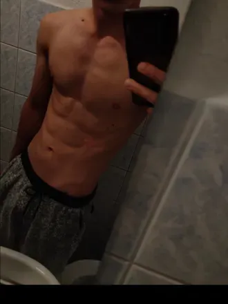 OnlyFans cuenta hungtwink19 avatar 1