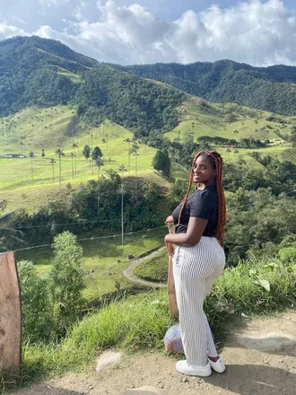 OnlyFans cuenta jenniferya header 2