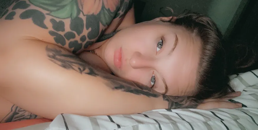 OnlyFans cuenta krosea1 header 2