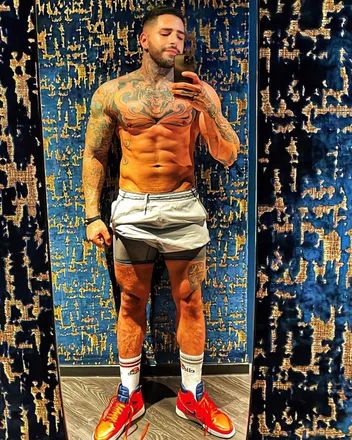 OnlyFans account  u76858332 header 2