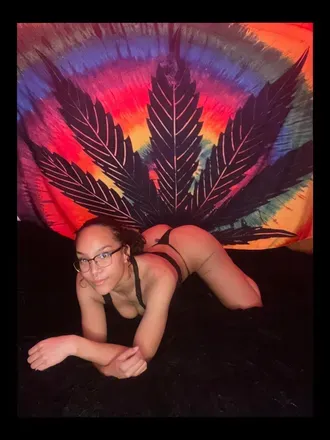 OnlyFans account  rose.s.21 avatar 1