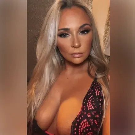 OnlyFans account  lisamariesutzirl avatar 1