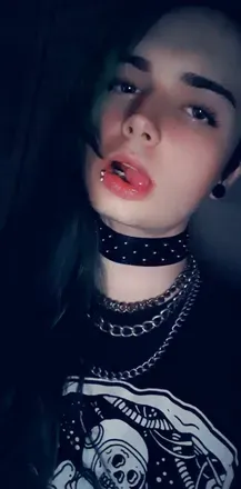 OnlyFans cuenta gxthbxtch420 avatar 1