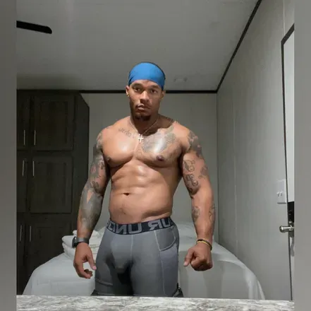 OnlyFans account  savage_sunny avatar 1