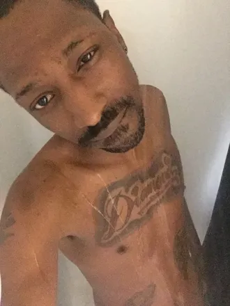 OnlyFans account  black1504 header 2