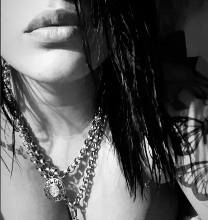 OnlyFans cuenta trini_love header 2