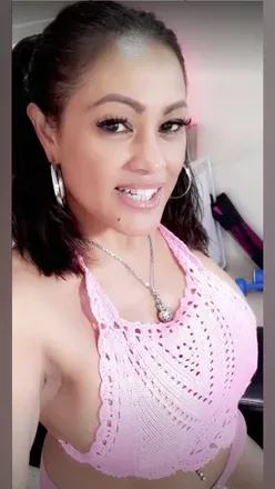 OnlyFans of maxinex