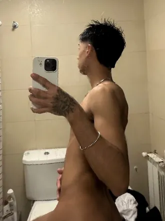 OnlyFans of ivorrom