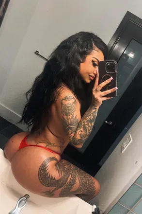OnlyFans account  haramhabibti avatar 1