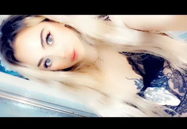OnlyFans cuenta therealtiffanygrace header 2