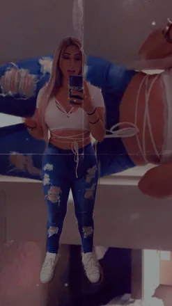 OnlyFans cuenta adaywithmeli header 2