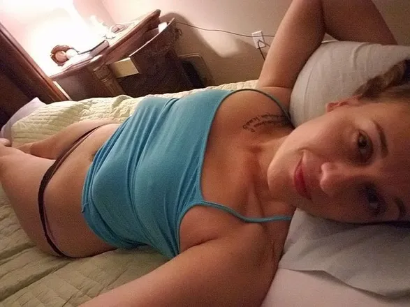 OnlyFans cuenta madloverphoto header 2