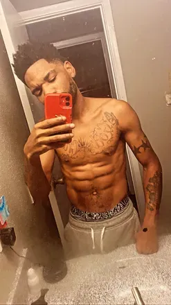 OnlyFans cuenta treythepiper avatar 1