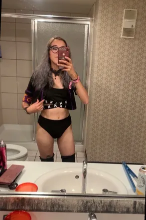 OnlyFans cuenta silverkimkay avatar 1