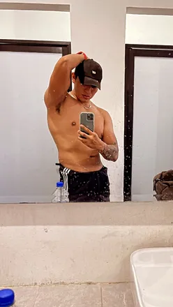 OnlyFans account  fernandocan header 2