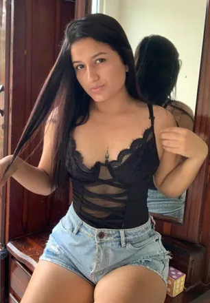 OnlyFans cuenta yuliananarvaez header 2