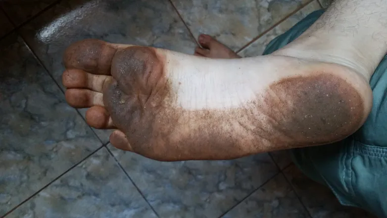 OnlyFans cuenta dirtyblackfeet header 2