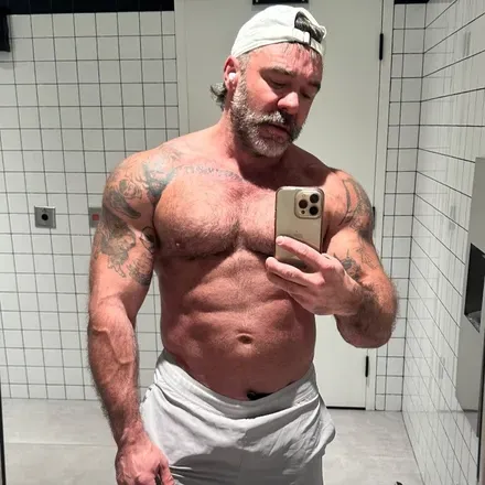 OnlyFans cuenta dougcanuck avatar 1