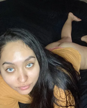 OnlyFans cuenta pocahaness header 2