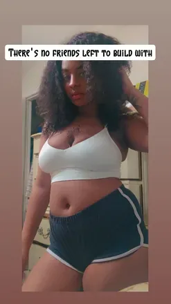 OnlyFans cuenta karmen_amor header 1