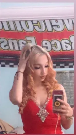 OnlyFans account  babygirldezzi avatar 1