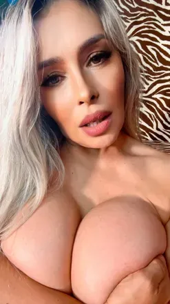 OnlyFans cuenta celeztebaby avatar 1