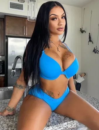 OnlyFans cuenta ashleyamor header 2