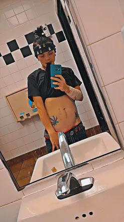 OnlyFans cuenta grey_420 header 2