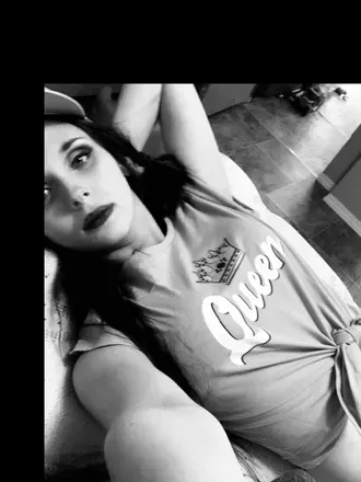 OnlyFans cuenta raven_jayde95 avatar 1