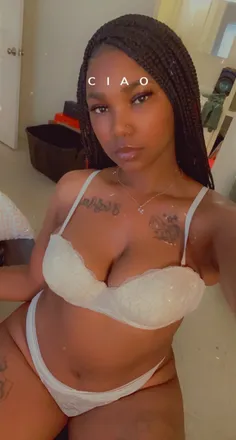 OnlyFans cuenta juicykia header 2