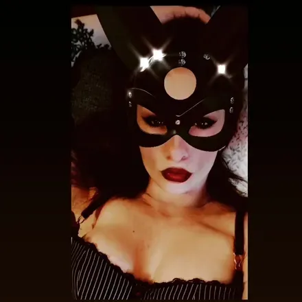 OnlyFans account  linnavip header 2