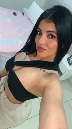 OnlyFans cuenta peque2703 header 2