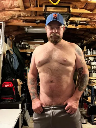 OnlyFans account  dbear_x header 2