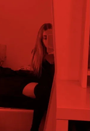 OnlyFans account  chloeeferrari avatar 1