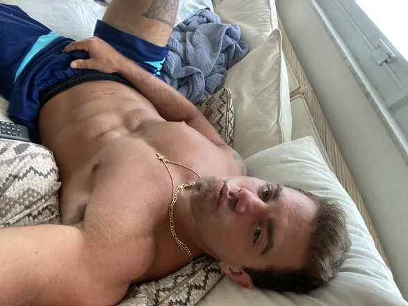 OnlyFans cuenta mnepola header 2