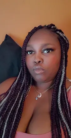 OnlyFans cuenta just_lil_tea avatar 1