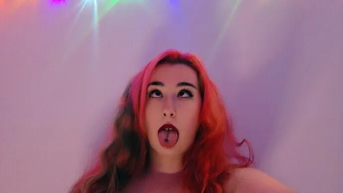OnlyFans account  freepearlessence header 2
