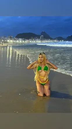 OnlyFans cuenta larapeacee avatar 1
